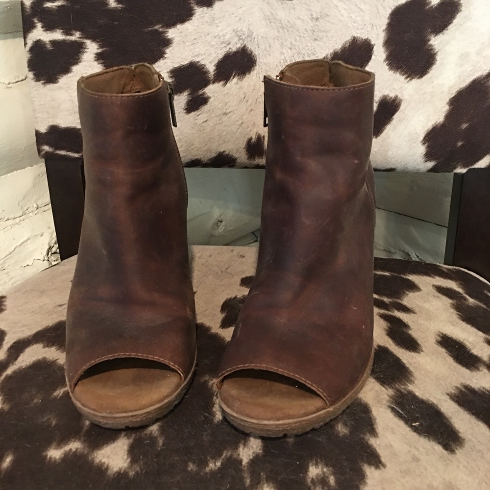 Timberland Peep Toe Booties 7.5